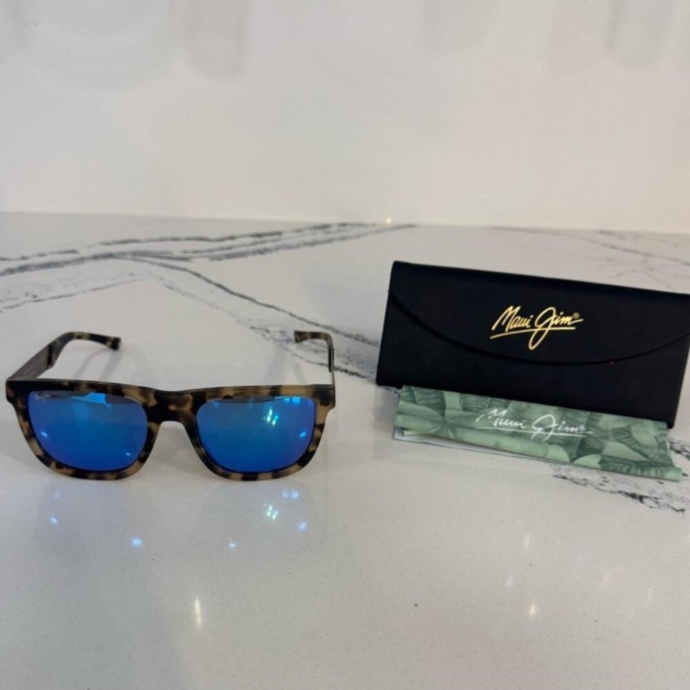 Maui Jim -- TALK STORY !!!  FLAWLESS